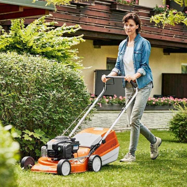 Soins et entretien des espaces verts à Vailly-sur-Sauldre